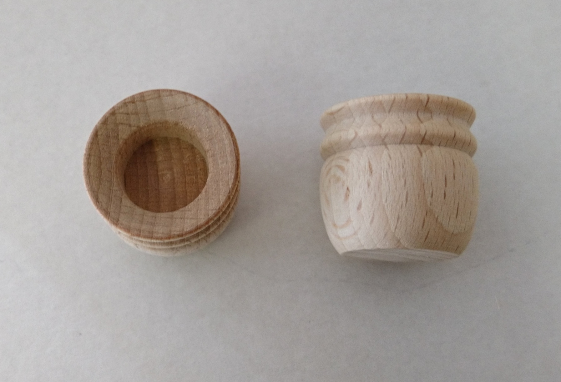 Lichtertülle aus Buchenholz mit Rille