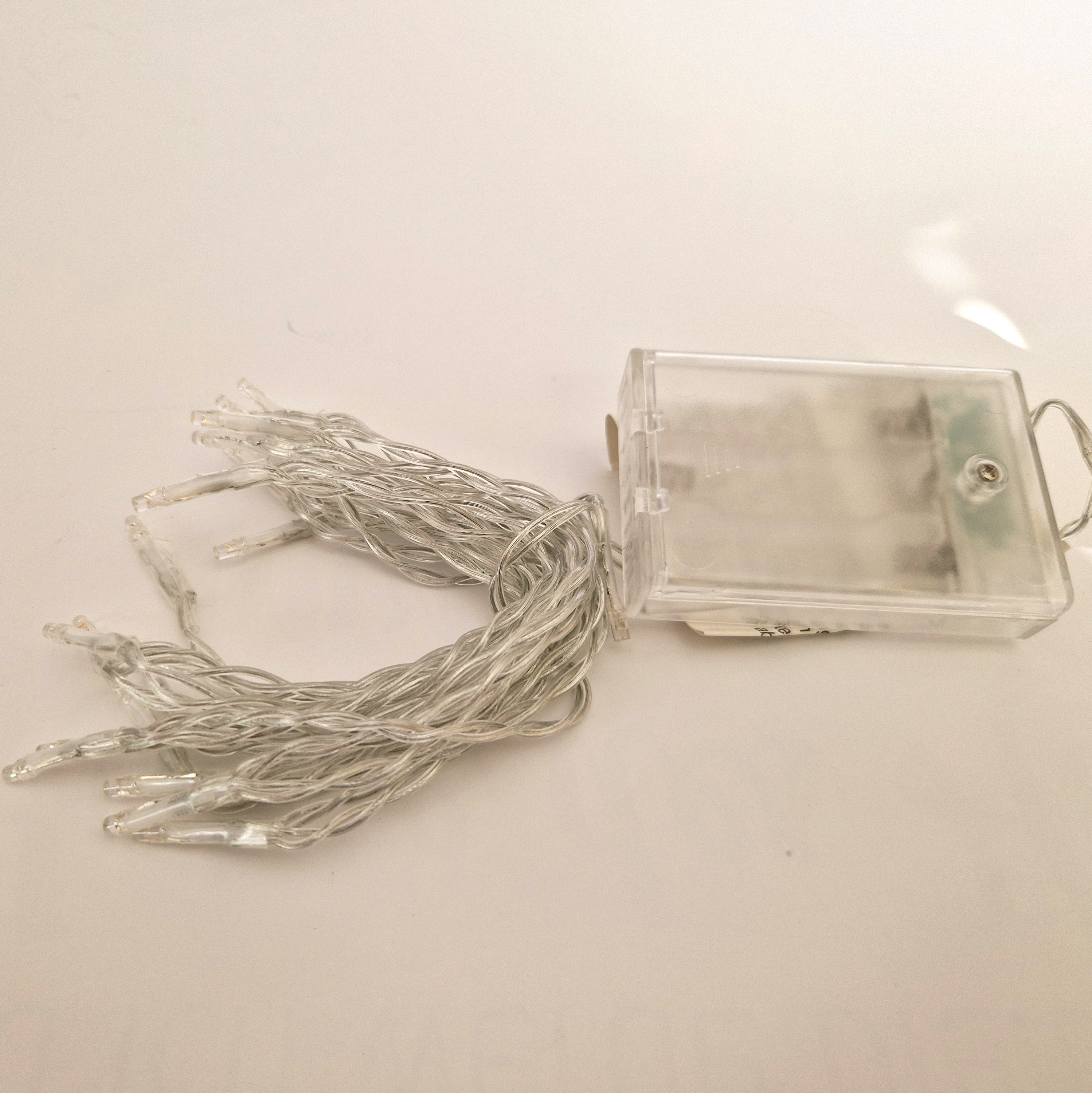 LED-Minilichterkette mit Batteriebetrieb, Birnenabstand 15 cm