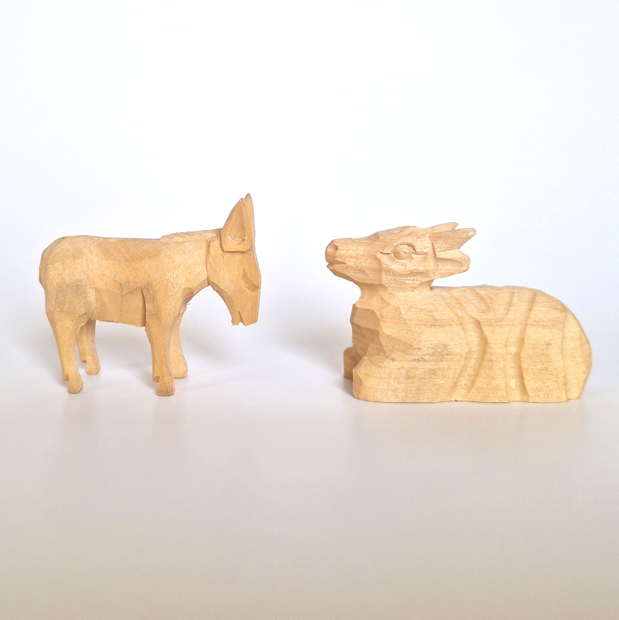 Tierfiguren "Ochse und Esel" geschnitzt - 2teilig